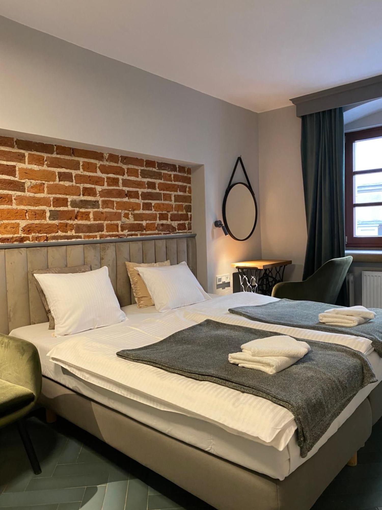 Arte-Locum Apartamenty Przy Rynku Wrocław Exteriör bild